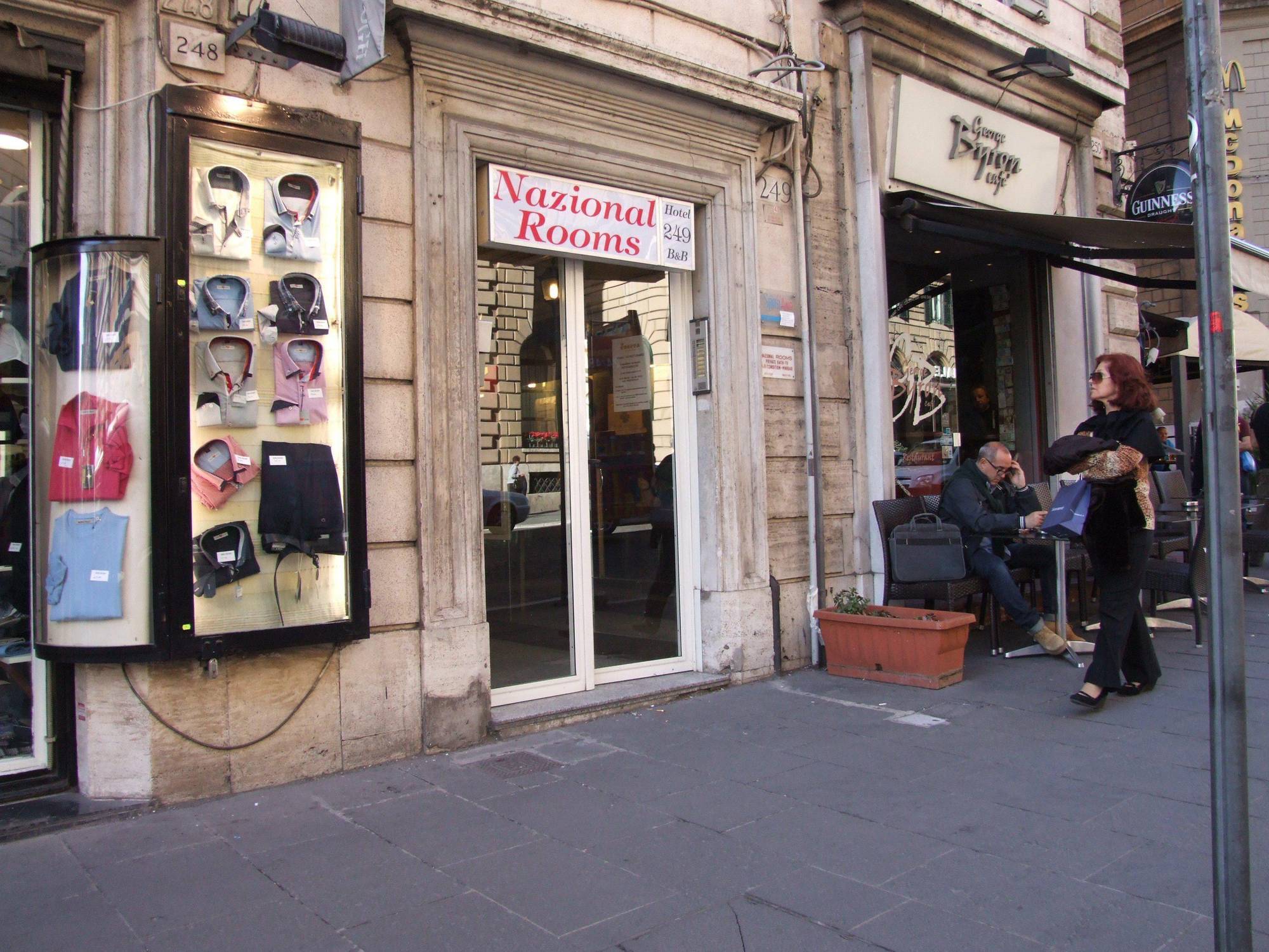 Nazional Rooms Rome Bagian luar foto