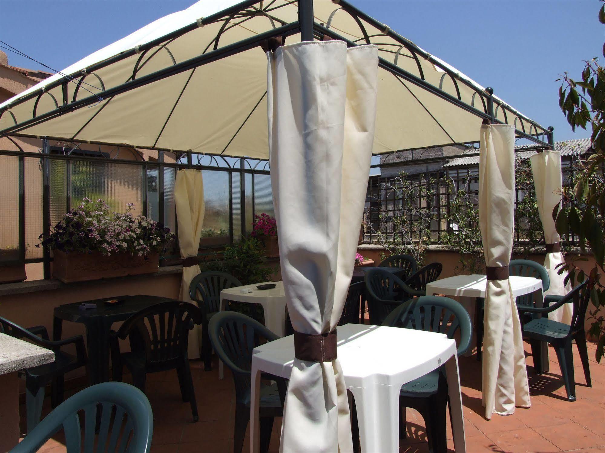 Nazional Rooms Rome Bagian luar foto